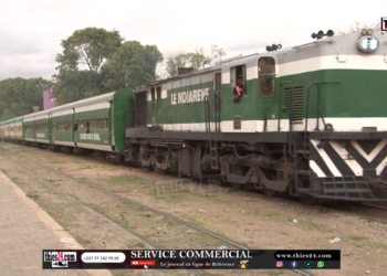 Vidéo/ L&rsquo;arrivée spectaculaire à la gare de Thiès, du dernier train en provenance de Touba