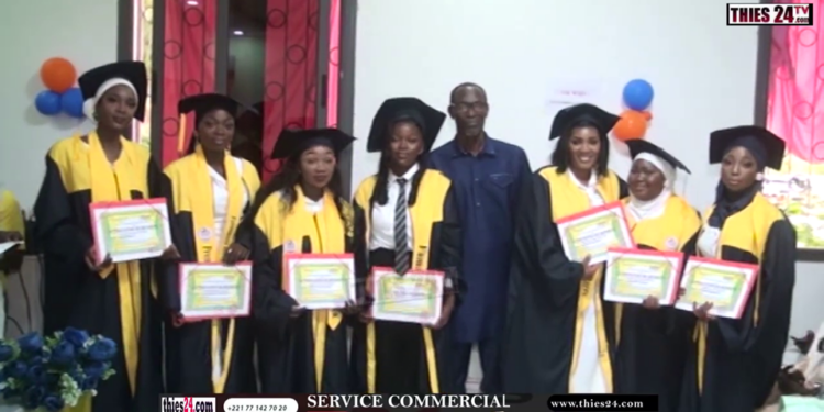 Vidéo/Formation d’enseignants pour le privé avec IFEP, graduation de la 1ère promo de 55 étudiants