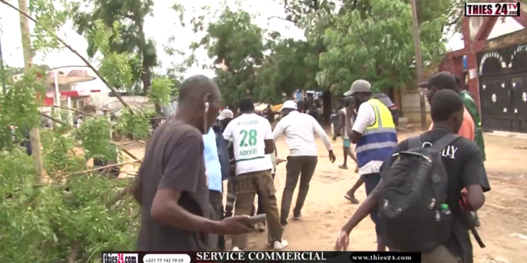 Vidéo/ Après les dégâts causés par le vent, le Maire Babacar Diop descend sur les zones sinistrées