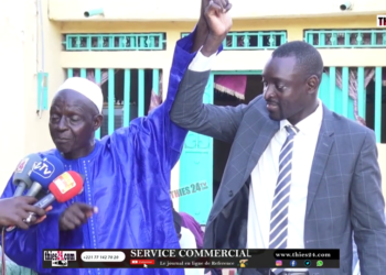 Vidéo/Diender, un conseiller refuse de suivre le Maire à Kiiraay et rejoint Amadou Bâ derrière Ousmane Diop