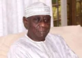 Cheikh Hamidou Kane : une lumière s’éteint, une pensée demeure (El Hadji Abdou Wade dit Mara)