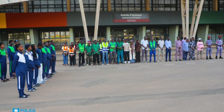 JOJ, levée des couleurs avec les athlètes basés au Stade Léopold Sédar Senghor