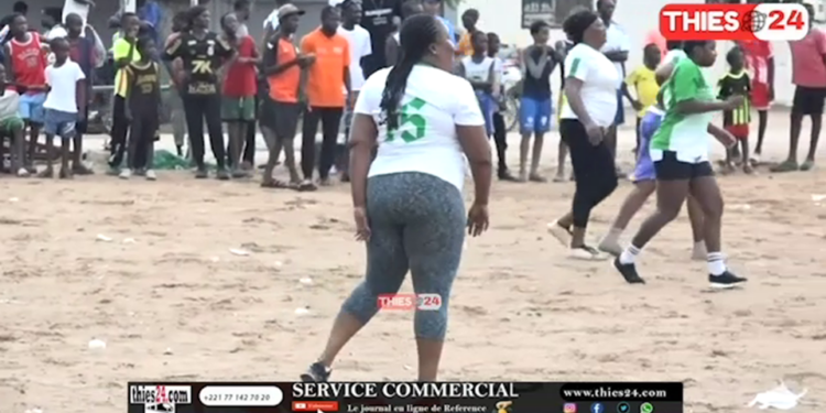 Vidéo/A mourir de rires, un match féminin entre célibataires et mariées à Diamaguène