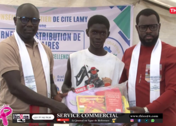 Vidéo/ Le DG de l&rsquo;ANER gâte les élèves de Cité Lamy avec 300 kits scolaires et 50 kits d&rsquo;excellence